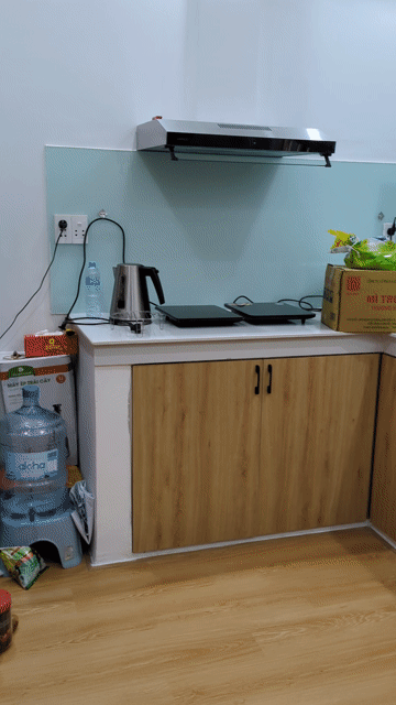 Cửa bếp vân gỗ. Mua bán Tủ, kệ gia đình tại Quận Ngũ Hành Sơn Đà Nẵng được đăng bởi toan hình 1