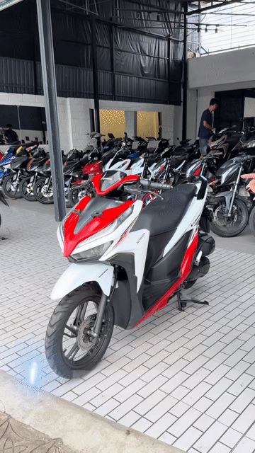 Vario 150 2021 trắng đỏ bản đặc biệt như mới.. Mua bán Xe máy tại Quận Ô Môn Cần Thơ được đăng bởi Trần Tùng hình 1