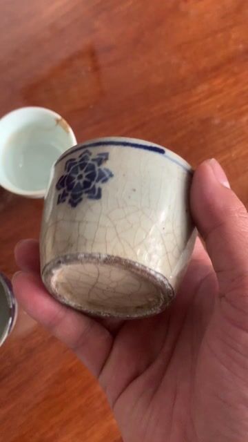 Ly uống trà Gốm Trắng, Xanh. Mua bán Dụng cụ nhà bếp tại Thành phố Long Xuyên An Giang được đăng bởi Mỹ Thới hình 1