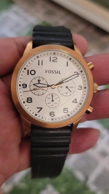 Đồng hồ Fossil nam dây cao su 42mm. Mua bán Đồng hồ tại Thành phố Biên Hòa Đồng Nai được đăng bởi Long Kim Long hình 1