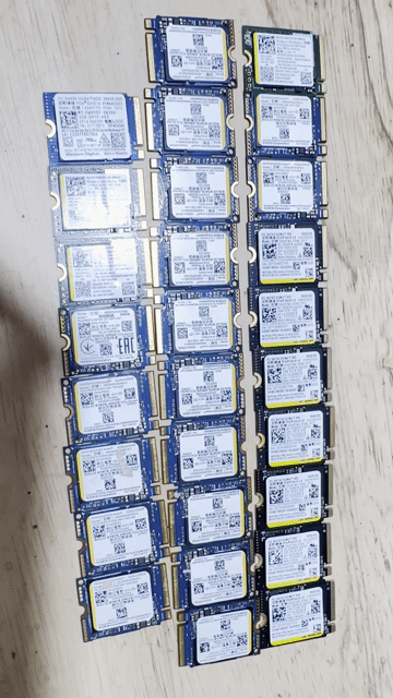 Ổ cứng SSD NVMe 256GB Gen 4x4, Gen 3x4 60-69%. Mua bán Linh kiện (RAM, Card...) tại Quận Hoàng Mai Hà Nội được đăng bởi Phan xuân Hồng hình 1