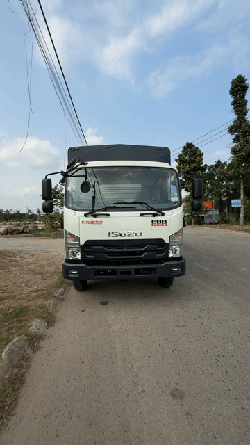 ISUZU FRR 650 6T5 THÙNG MUI BẠT NHÔM INOX 304 5m9. Mua bán Xe tải, xe ben tại Thành phố Long Xuyên An Giang được đăng bởi TRÍ NGUYỄN hình 1