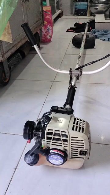 Máy cắt cỏ Hitachi FCG 21E Nhật. Mua bán Đồ chuyên dụng, Giống nuôi trồng tại Quận Cái Răng Cần Thơ được đăng bởi Huynh Quoc Khoi hình 1