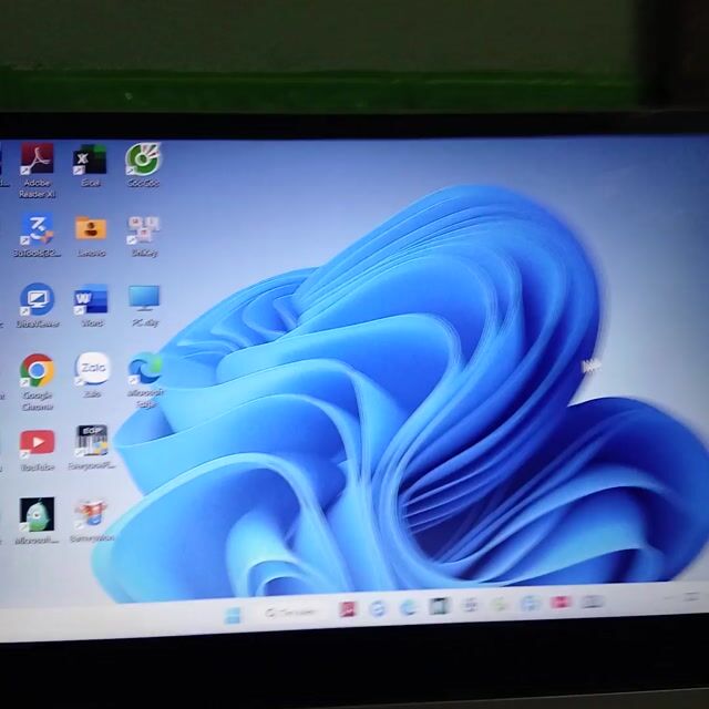 Lenovo IdeaPad C340 i3 8GB Xám. Mua bán Laptop tại Huyện Châu Thành Bến Tre được đăng bởi phương hình 1