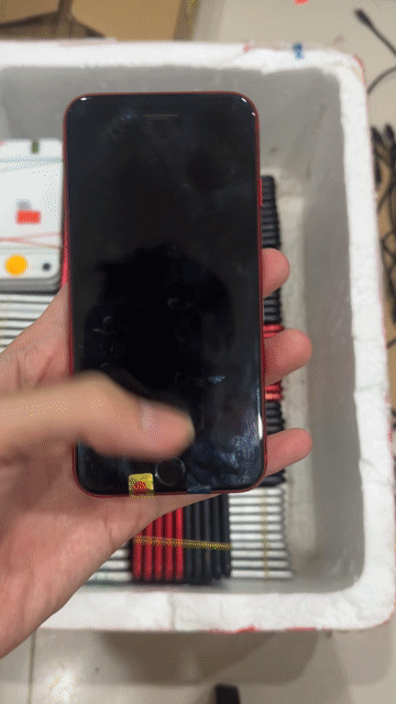 Apple iPhone SE 2020 64GB mới zin 99%. Mua bán Điện thoại tại Quận Cầu Giấy Hà Nội được đăng bởi Trần Thắng hình 1