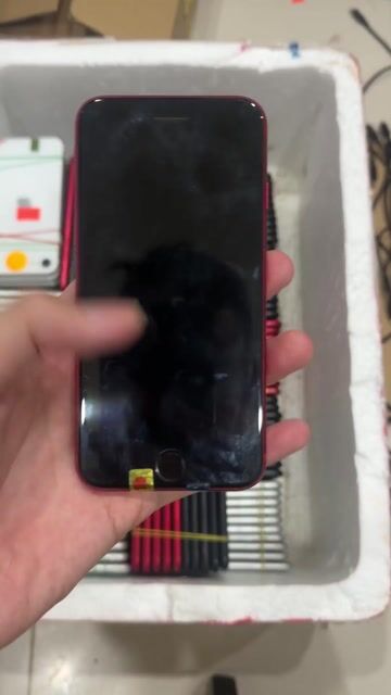 Apple iPhone SE 2020 64GB mới zin 99%. Mua bán Điện thoại tại Quận Cầu Giấy Hà Nội được đăng bởi Trần Thắng hình 1