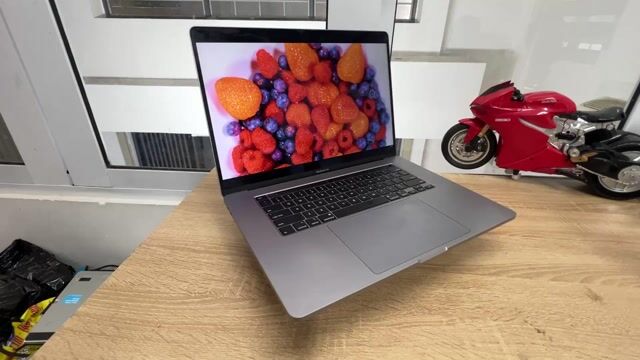 🍎MacBook Pro 2019 16 i9/32/512 AMD 5500M 8G 16’ 3K. Mua bán Laptop tại Quận Bình Thạnh Tp Hồ Chí Minh được đăng bởi Nguyễn Công Lý hình 1