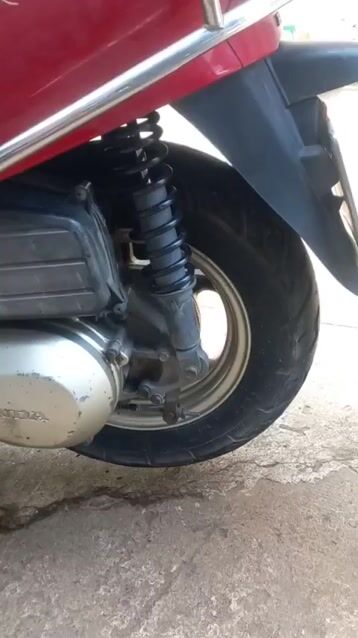 Honda Lead màu Đỏ. Mua bán Xe máy tại Huyện Bình Chánh Tp Hồ Chí Minh được đăng bởi Trương Dũng hình 1