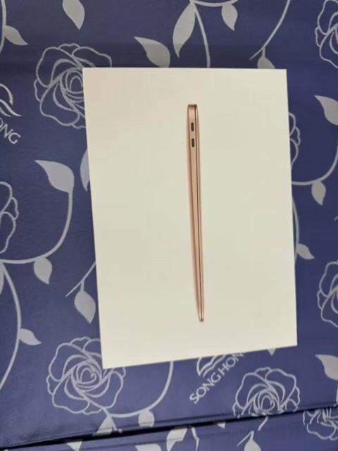 e lên đời cần bán lại macbook air 2019 ạ. Mua bán Laptop tại Quận Cầu Giấy Hà Nội được đăng bởi Letra hình 1