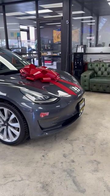 2018 Tesla Model 3 video thumbnail