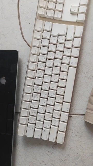 Bàn phím Apple Trắng Nhật Bản. Mua bán Phụ kiện (Màn hình, Chuột...) tại Thành phố Thủ Đức Tp Hồ Chí Minh được đăng bởi Nghĩa Tiệm Đồ Nhỏ hình 1