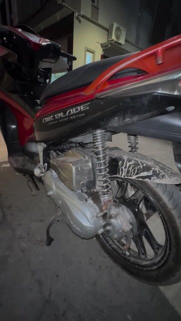 ABlade. Mua bán Xe máy tại Quận Cầu Giấy Hà Nội được đăng bởi Huy Quang hình 1