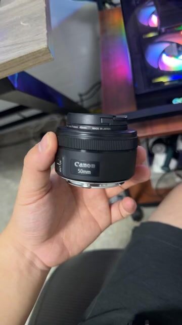 Máy ảnh Canon 70D đen Like New. Mua bán Máy ảnh, Máy quay tại Huyện Quan Hóa Thanh Hóa được đăng bởi Phạm Bá Lộc hình 1