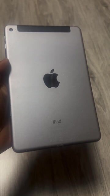 Apple iPad mini 4 16GB Bạc - Bản 4g dùng sim. Mua bán Máy tính bảng tại Quận 8 Tp Hồ Chí Minh được đăng bởi Lee Bi My hình 1