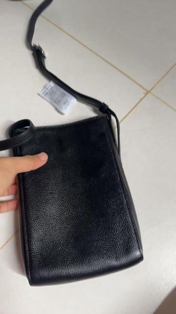Túi đeo chéo Gu Nhật Da Đen. Mua bán Túi xách tại Quận Ngũ Hành Sơn Đà Nẵng được đăng bởi Mèo hình 1