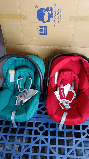 Ghế ngồi ô tô Brevi cho bé từ sơ sinh. Mua bán Mẹ và bé tại Quận Gò Vấp Tp Hồ Chí Minh được đăng bởi Kim Chi hình 1