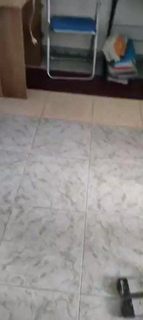 Thợ sơn nước lấy công làm lời. Dịch vụ tại Quận 10 Tp Hồ Chí Minh được đăng bởi Kết bạn Zalo với mình nhé  hình 1