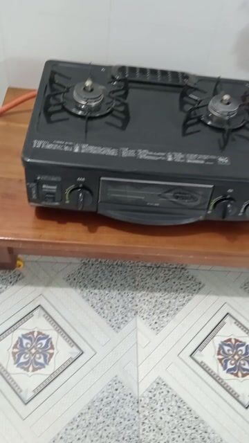 Bếp ga Rinnai Đen. Mua bán Bếp, lò, đồ điện nhà bếp tại Huyện Định Quán Đồng Nai được đăng bởi Bảo Hoài Phan hình 1