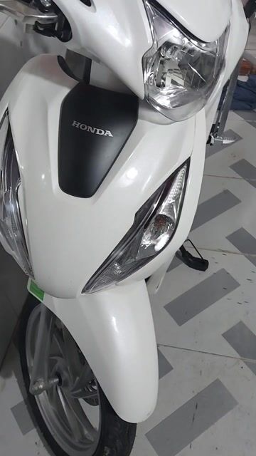 VISION 2025 9chủ. Mua bán Xe máy tại Quận Bình Tân Tp Hồ Chí Minh được đăng bởi Vàng như hình 1