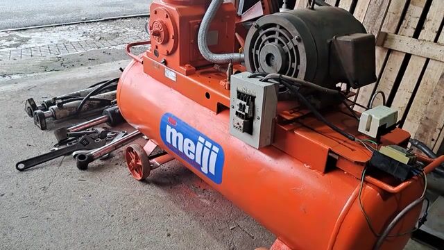 Máy bơm nén khí Meiji . Mua bán Đồ chuyên dụng, Giống nuôi trồng tại Thành phố Biên Hòa Đồng Nai được đăng bởi Phạm nguyên Tuy hình 1