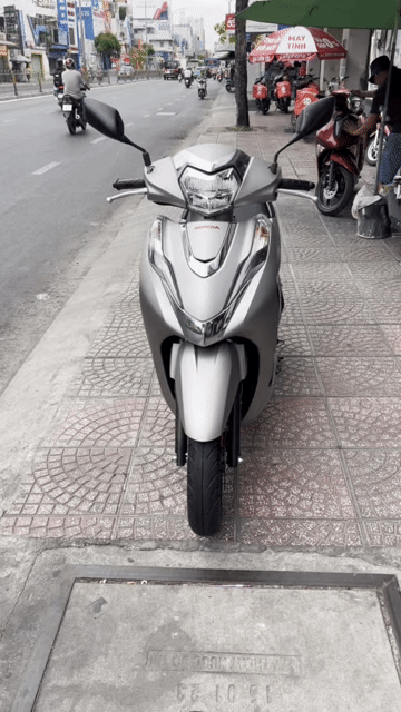 Honda Lead 4VAL 2024 Đen 8500 Km. Mua bán Xe máy tại Quận Phú Nhuận Tp Hồ Chí Minh được đăng bởi Dũng hình 1