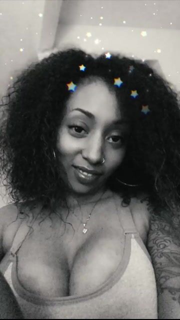 Model - Destiny Red milf