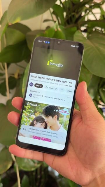 Realme V30 5G 128gb ngoại hình theo năm tháng. Mua bán Điện thoại tại Thành phố Buôn Ma Thuột Đắk Lắk được đăng bởi Xuân Tr hình 1