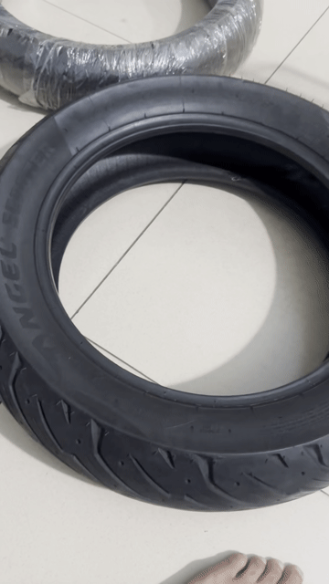 Lốp xe máy Pirelli Angel Scooter. Mua bán Phụ tùng xe tại Quận Gò Vấp Tp Hồ Chí Minh được đăng bởi song Phú  hình 1