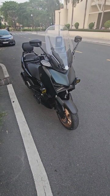 Yamaha XMAX 300 Đen 11244 km. Mua bán Xe máy tại Quận 7 Tp Hồ Chí Minh được đăng bởi Luu Erasmus hình 1