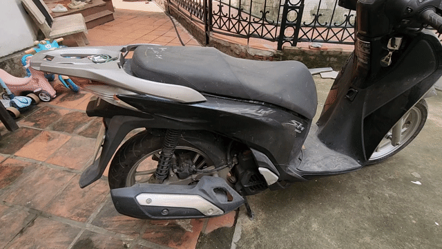 Honda SH 150 2013 Đen 18000 km. Mua bán Xe máy tại Quận Tây Hồ Hà Nội được đăng bởi Phan Duy Nam hình 1