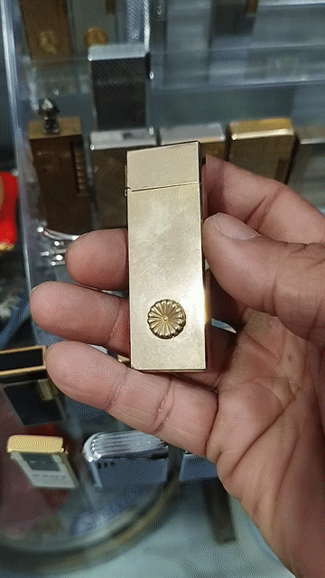 Bật lửa Sharp DX Mio Mạ vàng. Mua bán Đồ sưu tầm, đồ cổ tại Quận Gò Vấp Tp Hồ Chí Minh được đăng bởi Bật lửa cỏ Nhật hình 1