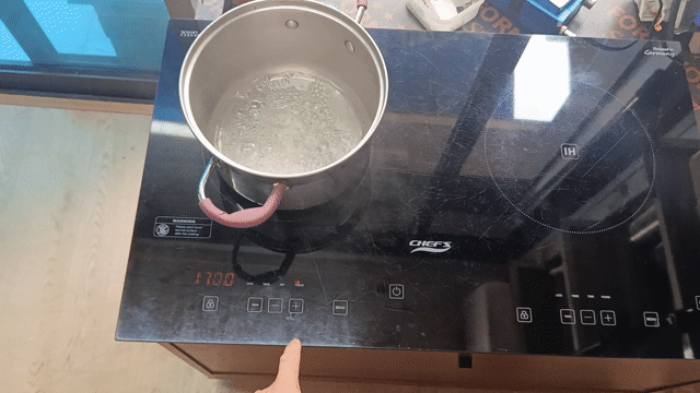 Bếp từ Chefs Đen Đức. Mua bán Bếp, lò, đồ điện nhà bếp tại Huyện Thanh Trì Hà Nội được đăng bởi lượng hình 1