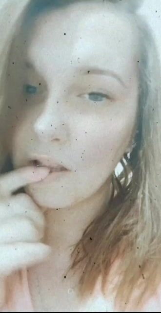 Model - AlessiaQuinn feet