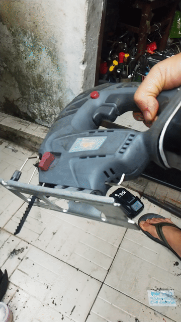 Máy cưa lọng Canz Nhật Bản 14.4V Xám. Mua bán Đồ chuyên dụng, Giống nuôi trồng tại Quận Gò Vấp Tp Hồ Chí Minh được đăng bởi Cao Thanh Minh  hình 1
