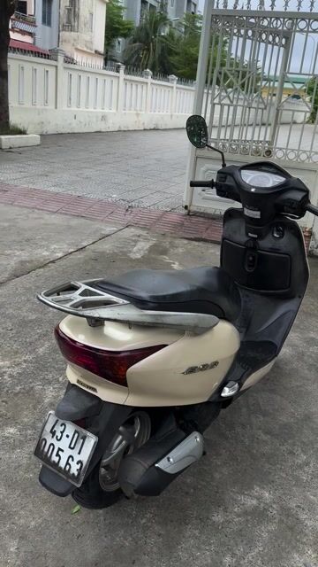 Honda Lead Vàng kem Đã sử dụng. Mua bán Xe máy tại Quận Liên Chiểu Đà Nẵng được đăng bởi Lê Sang hình 1