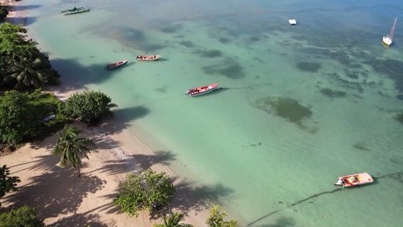 Aline, factrice de tambours Bèlè