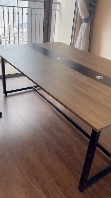 Bàn làm việc Gỗ Nâu 2mx1m. Mua bán Đồ dùng văn phòng tại Quận Hà Đông Hà Nội được đăng bởi LAN ANH hình 1