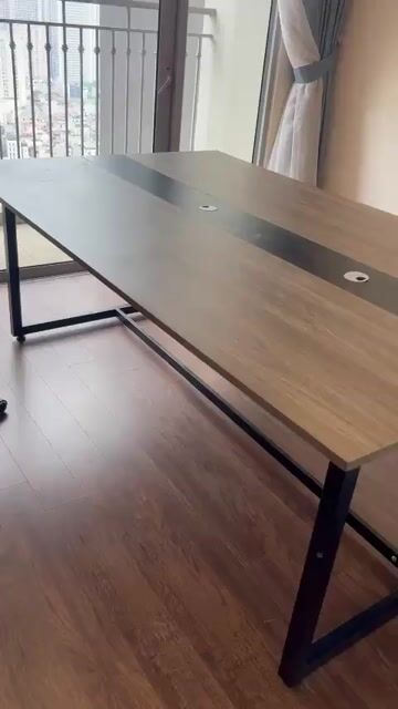 Bàn làm việc Gỗ Nâu 2mx1m. Mua bán Đồ dùng văn phòng tại Quận Hà Đông Hà Nội được đăng bởi LAN ANH hình 1