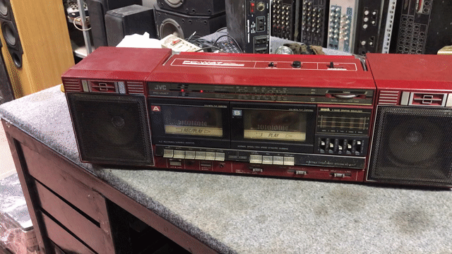 Đài cassette JVC PC-W47 Đỏ. Mua bán Tivi, Âm thanh tại Quận Đống Đa Hà Nội được đăng bởi mui hình 1