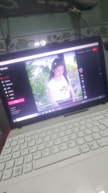 Sony Vaio Trắng. Mua bán Laptop tại Huyện Giồng Trôm Bến Tre được đăng bởi Minh Luan Huynh Ngo hình 1