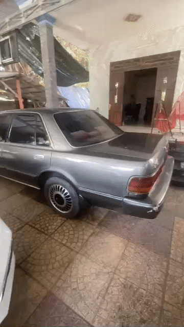 Toyota Cressida 2.4 Xám. Mua bán Ô tô tại Huyện Củ Chi Tp Hồ Chí Minh được đăng bởi Nguyễn kim hùng hình 1