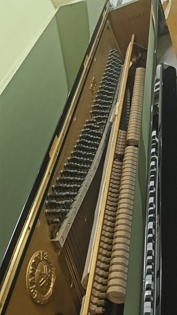 Đàn piano Yamaha U1E Đen. Mua bán Nhạc cụ tại Quận 3 Tp Hồ Chí Minh được đăng bởi Anh Mai hình 1