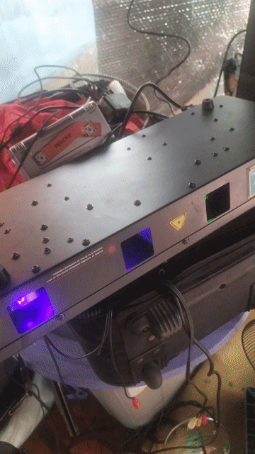 Đèn laser Welome Đen, Bạc trang trí. Mua bán Đèn tại Quận 5 Tp Hồ Chí Minh được đăng bởi tai hình 1