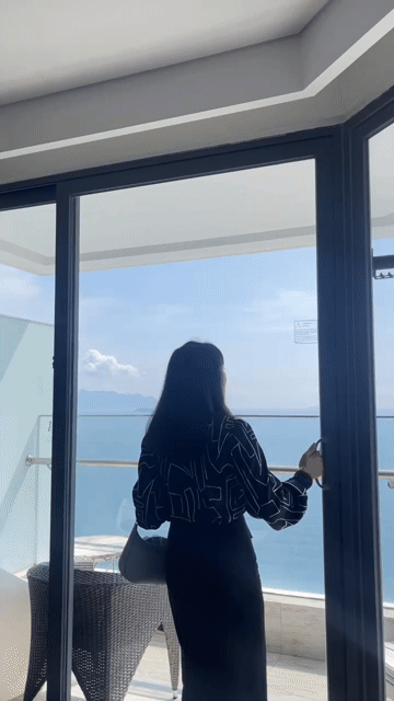 QUEEN HOTEL NHA TRANG 5* GIÁ RẺ -MẶT BIỂN TRẦN PHÚ. Du lịch tại Quận 4 Tp Hồ Chí Minh được đăng bởi KIM LIÊN TOUR hình 1