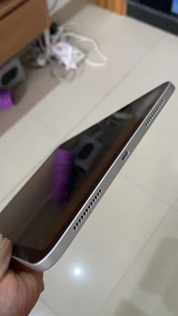 Apple iPad Gen 11 Bạc bị khóa iCloud. Mua bán Máy tính bảng tại Quận Thanh Khê Đà Nẵng được đăng bởi Vivi hình 1