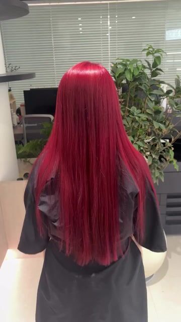 特殊色作品|鮮豔紅色長髮