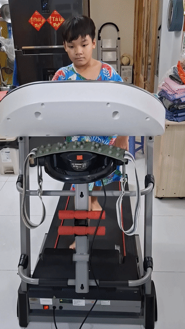 Máy chạy bộ Kingsport K8000 Đa năng. Mua bán Đồ thể thao, Dã ngoại tại Thành phố Thủ Đức Tp Hồ Chí Minh được đăng bởi Nguyễn Ngọc Châu Toàn hình 1