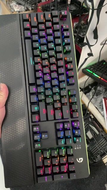 phím cơ Fuhlen Subverter-RGB. Mua bán Phụ kiện (Màn hình, Chuột...) tại Thành phố Thủ Đức Tp Hồ Chí Minh được đăng bởi nguyễn trung hiếu hình 1
