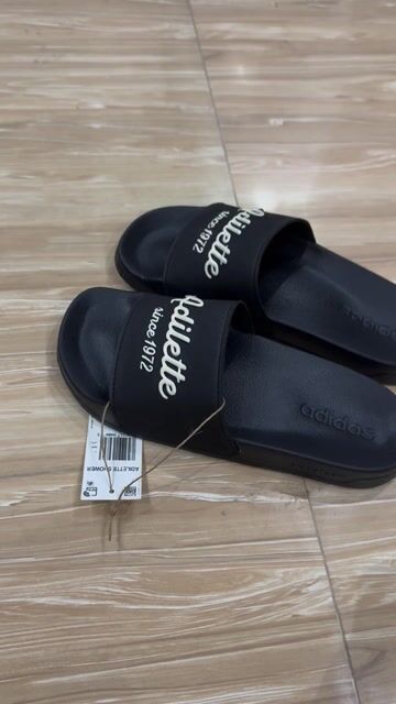 Thanh lý Dép Adidas Adilette Shower. Mua bán Giày dép tại Quận Cái Răng Cần Thơ được đăng bởi Thanh Lý Chính Hãng Giá Huỷ Diệt hình 1