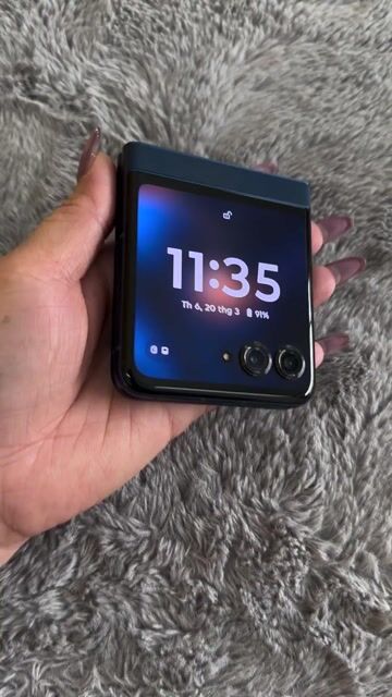 Motorola Razr 60 256GB 2sim. Bảo hành 06 tháng. Mua bán Điện thoại tại Quận Bình Tân Tp Hồ Chí Minh được đăng bởi Hoàng Anh hình 1